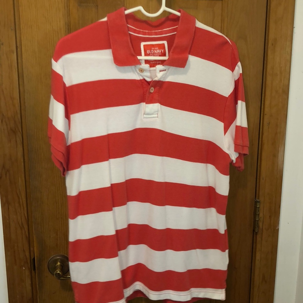 Men’s coral and white polo